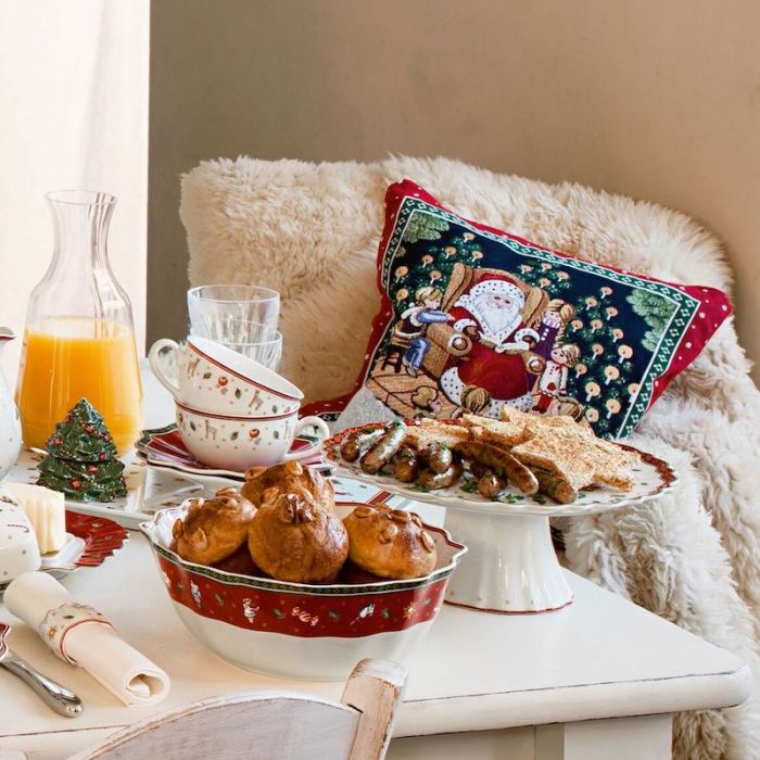Toy's Delight, Piatto Dolci su piede grande