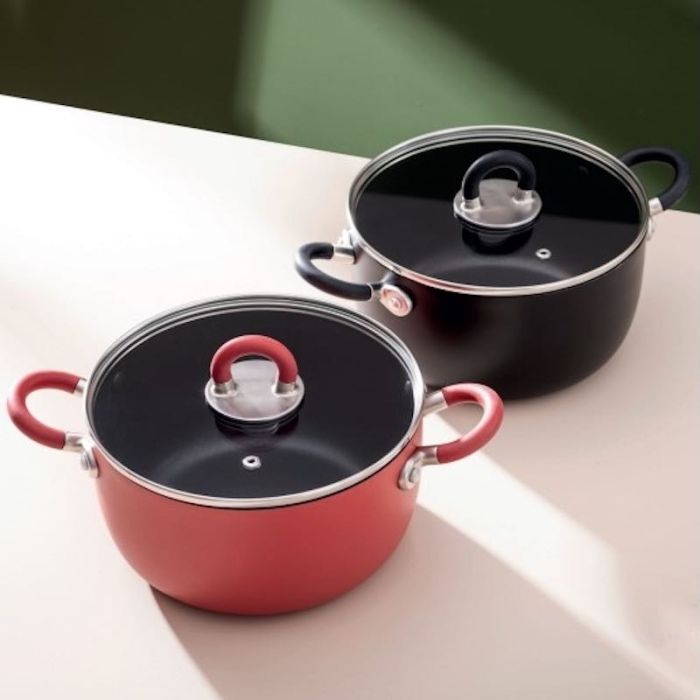 Sten, Pentola con Coperchio