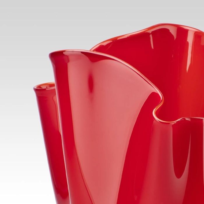 Fazzoletto Opalino, Vaso Rosso