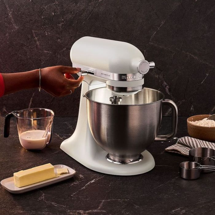 Artisan Plus, Planetaria 4.7L con Luce