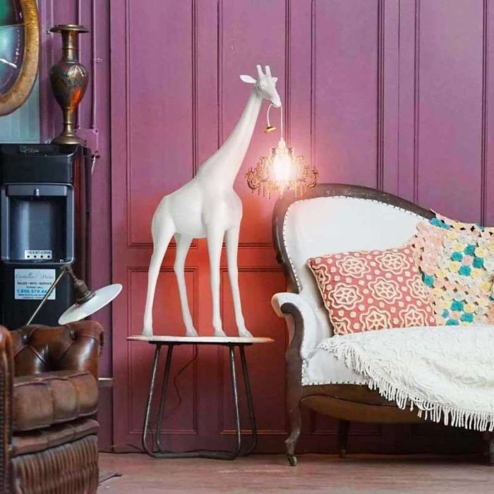 Giraffe in Love, Lampada