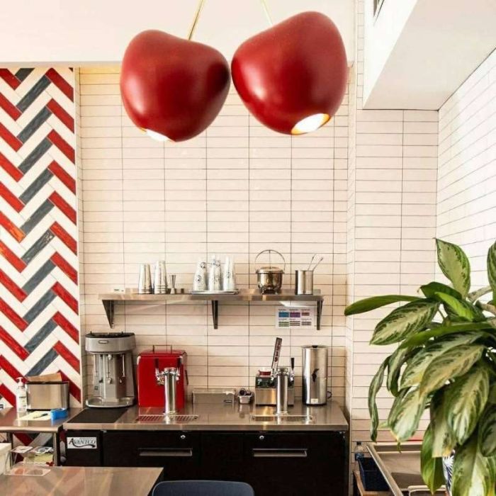 Cherry Lamp, Sospensione