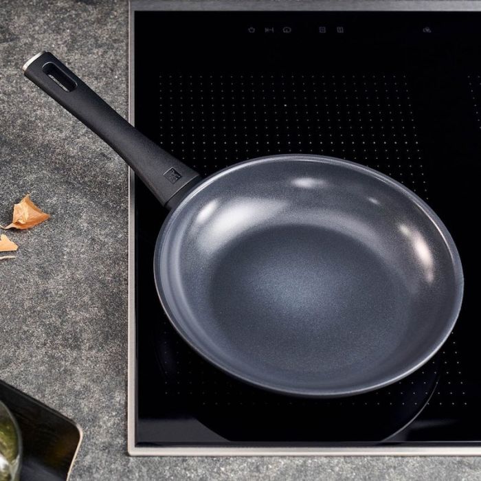 Madura, Padella in Antiaderente Ceramicato Titanium