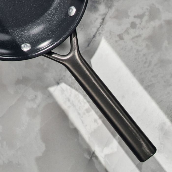 Milano, Wok con coperchio 30cm Ceraforce® Titanium