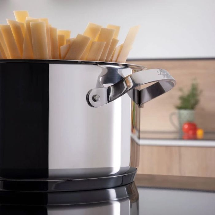 Icona, Casseruola con coperchio