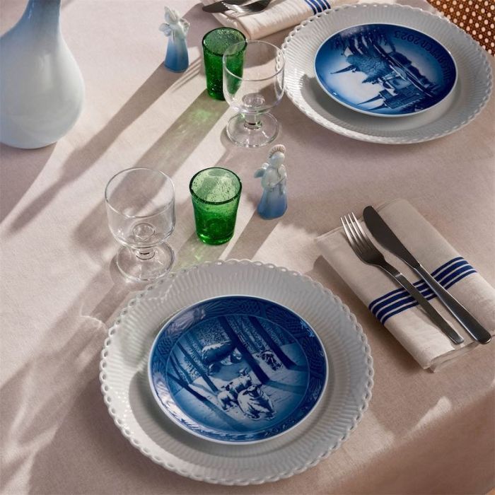 Piatto 2023 Royal Copenhagen "Natale nella Foresta"