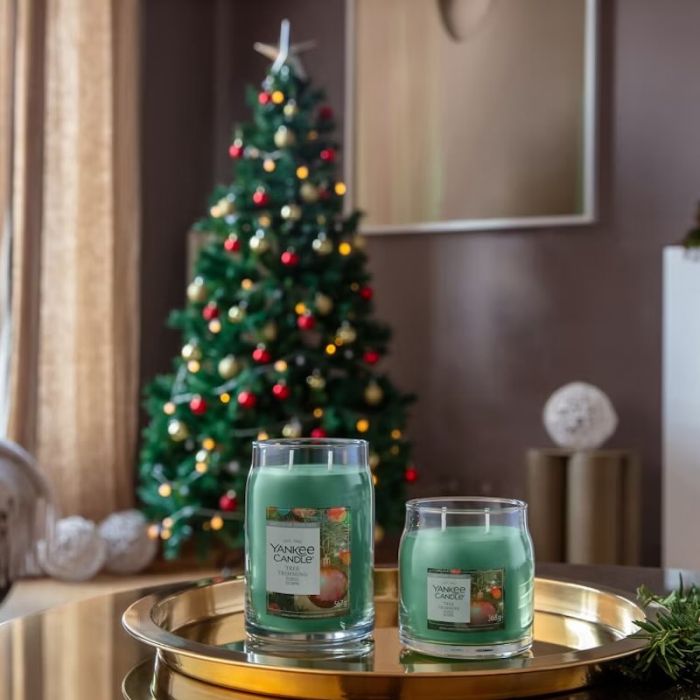 Tree Trimming, Candela Signature