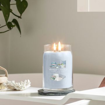 A Calm & Quiet Place, Candela Signature