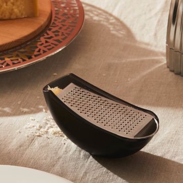 Parmenide, Grattugia con raccoglitore