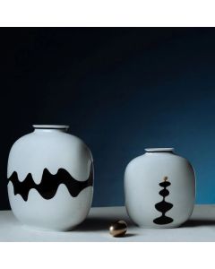 Home Monochrome, Vaso in varie misure